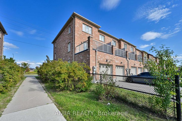 Photo 39 at 9964 Mccowan Road, Berczy, Markham
