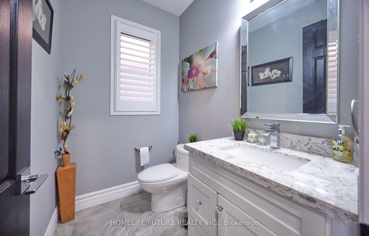 Photo 4 at 2549 Snow Knight Drive, Windfields, Oshawa