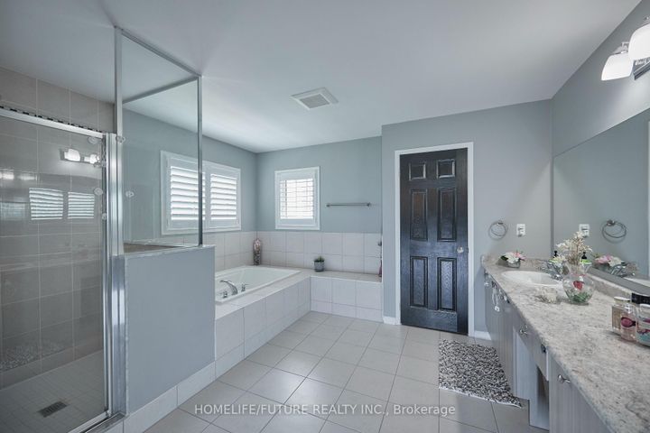 Photo 26 at 2549 Snow Knight Drive, Windfields, Oshawa