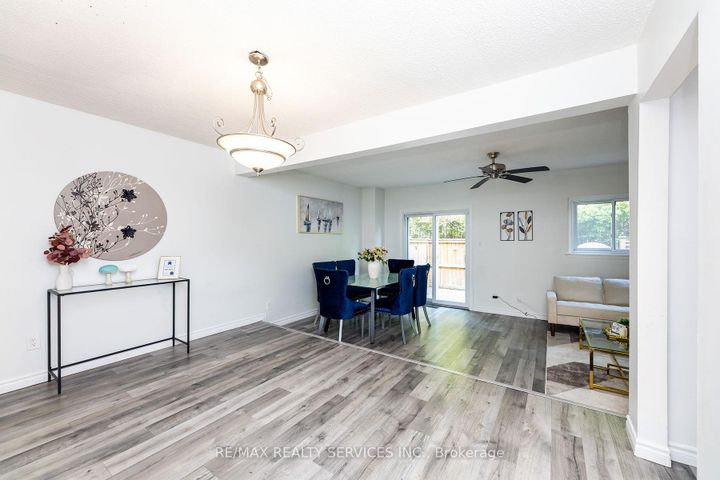 Photo 12 at Unit 3 - 1306 Guelph Line, Mountainside, Burlington