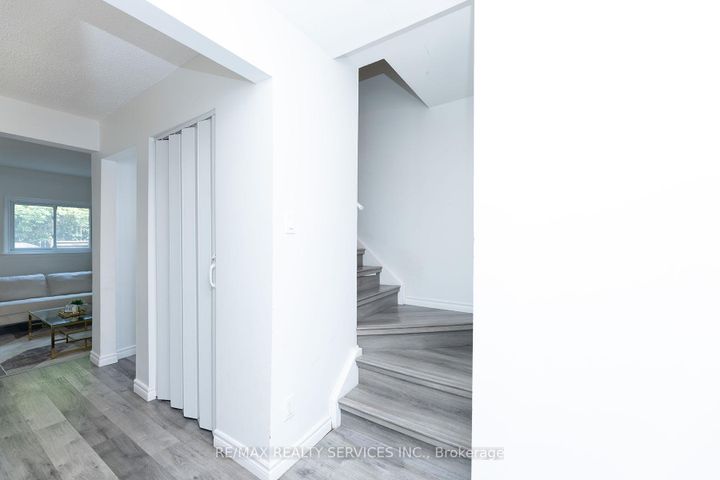 Photo 20 at Unit 3 - 1306 Guelph Line, Mountainside, Burlington