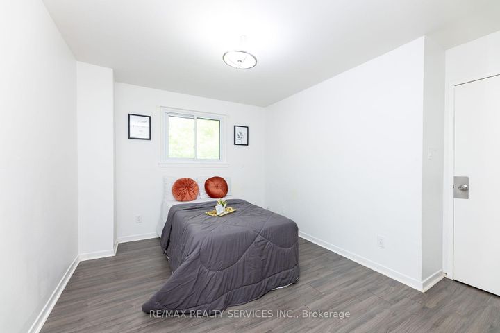 Photo 24 at Unit 3 - 1306 Guelph Line, Mountainside, Burlington