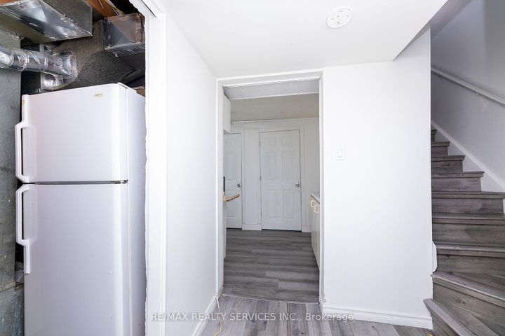 Photo 34 at Unit 3 - 1306 Guelph Line, Mountainside, Burlington