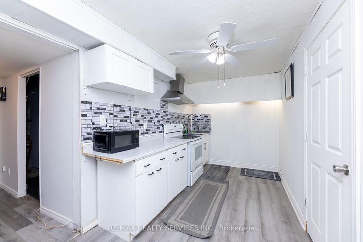 Photo 37 at Unit 3 - 1306 Guelph Line, Mountainside, Burlington