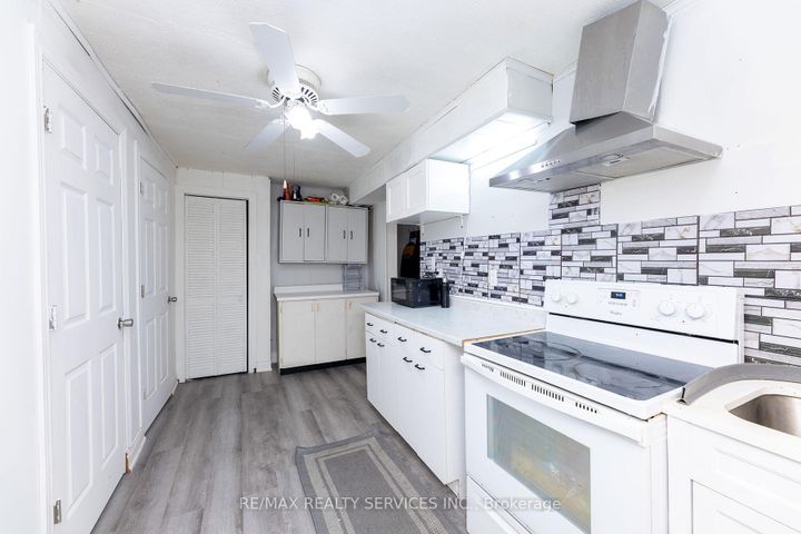 Photo 38 at Unit 3 - 1306 Guelph Line, Mountainside, Burlington