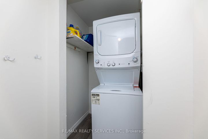 Photo 43 at Unit 3 - 1306 Guelph Line, Mountainside, Burlington