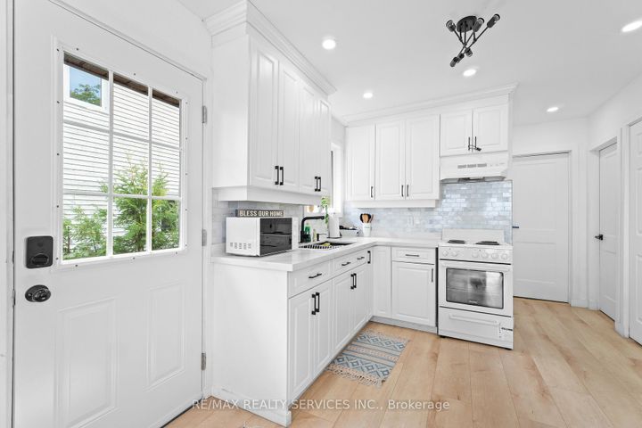 Photo 49 at Unit 3 - 1306 Guelph Line, Mountainside, Burlington