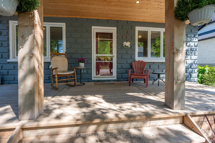 Photo 1 at 7 Arletta Street, Georgetown, Halton Hills