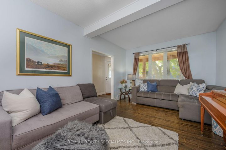 Photo 7 at 7 Arletta Street, Georgetown, Halton Hills