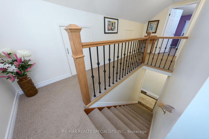 Photo 23 at 7 Arletta Street, Georgetown, Halton Hills