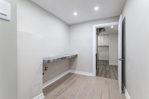 Photo 35 at 258 Mullen Drive, Brownridge, Vaughan