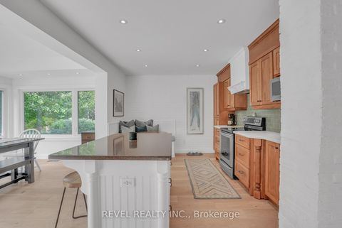 Photo 9 at 36 Dalton Street, City Centre, Barrie Photo 9 at 36 Dalton Street, City Centre, Barrie