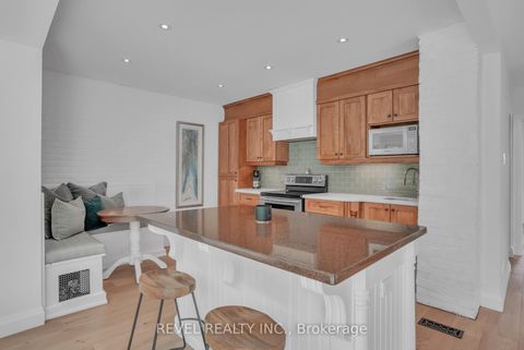 Photo 10 at 36 Dalton Street, City Centre, Barrie Photo 10 at 36 Dalton Street, City Centre, Barrie