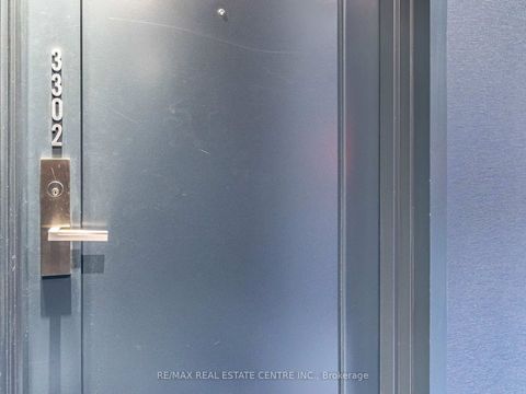 Photo 3 at 3302 - 28 Wellesley Street, Yonge Corridor, Toronto Photo 3 at 3302 - 28 Wellesley Street, Yonge Corridor, Toronto