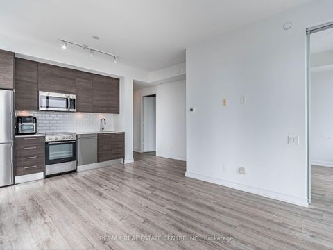 Photo 8 at 3302 - 28 Wellesley Street, Yonge Corridor, Toronto