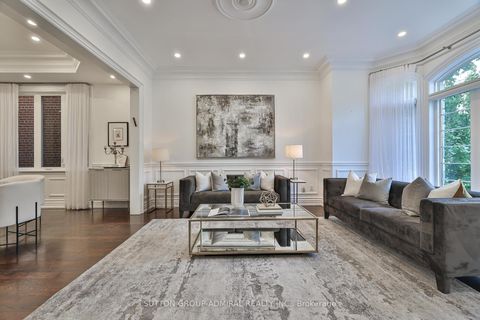 Photo 7 at 453 Glengrove Avenue W, Forest Hill North, Toronto