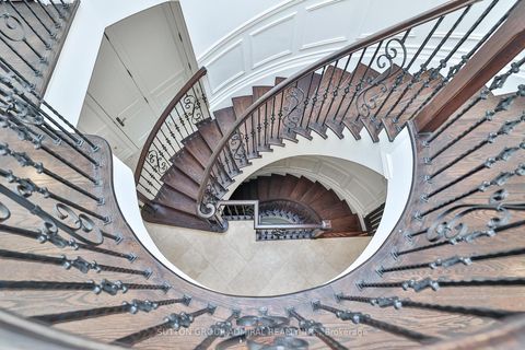Photo 36 at 453 Glengrove Avenue W, Forest Hill North, Toronto