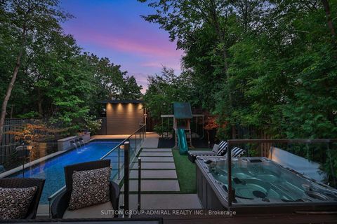 Photo 45 at 453 Glengrove Avenue W, Forest Hill North, Toronto