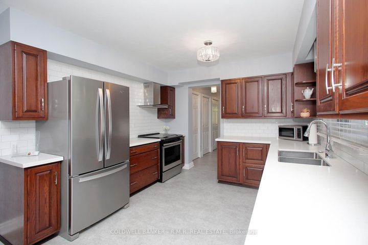 Photo 12 at 531 Nipigon Street, McLaughlin, Oshawa