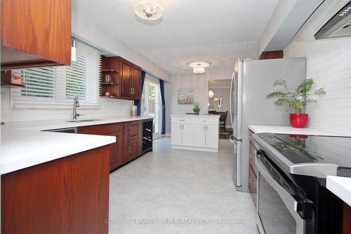 Photo 13 at 531 Nipigon Street, McLaughlin, Oshawa