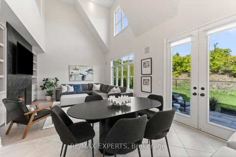 Photo 16 at 41 Annsleywood Court, Kleinburg, Vaughan