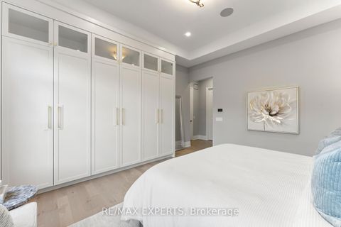 Photo 31 at 41 Annsleywood Court, Kleinburg, Vaughan