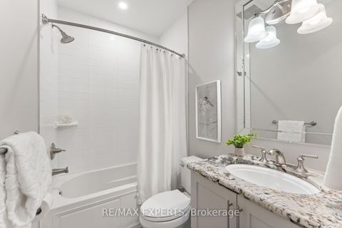 Photo 35 at 41 Annsleywood Court, Kleinburg, Vaughan