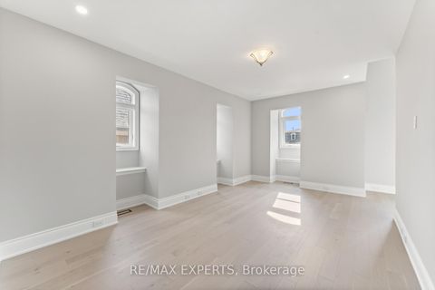 Photo 38 at 41 Annsleywood Court, Kleinburg, Vaughan