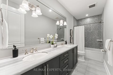 Photo 40 at 41 Annsleywood Court, Kleinburg, Vaughan