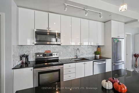 Photo 9 at 306 - 168 Sabina Drive, GO Glenorchy, Oakville