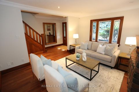Photo 4 at 577 Hillsdale Avenue E, Mount Pleasant East, Toronto