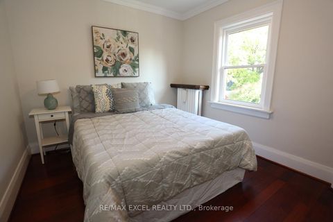 Photo 16 at 577 Hillsdale Avenue E, Mount Pleasant East, Toronto
