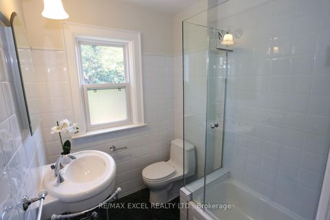 Photo 24 at 577 Hillsdale Avenue E, Mount Pleasant East, Toronto
