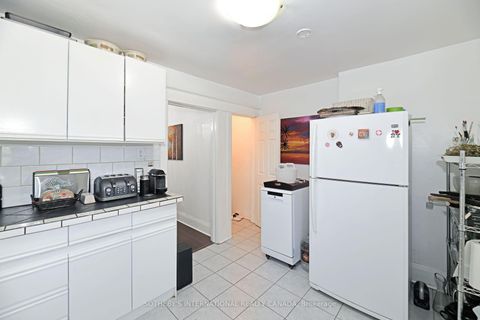 Photo 2 at 60 Mortimer Avenue, Broadview North, Toronto