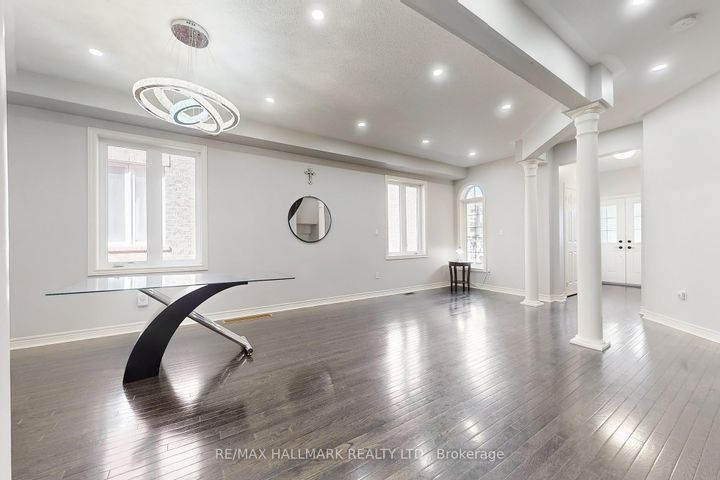 Photo 7 at 133 Aikenhead Avenue, Westbrook, Richmond Hill