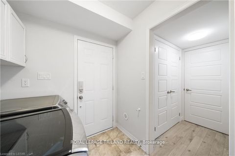 Photo 11 at 244 Ellen Davidson Drive, GO Glenorchy, Oakville