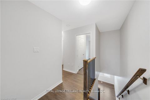 Photo 31 at 244 Ellen Davidson Drive, GO Glenorchy, Oakville