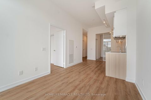 Photo 13 at 317 - 500 Dupont Street, Annex, Toronto