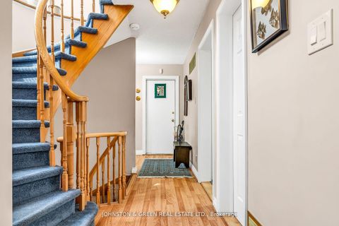 Photo 3 at 1 Woodvale Crescent, East York, Toronto