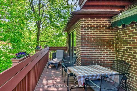 Photo 14 at 1 Woodvale Crescent, East York, Toronto