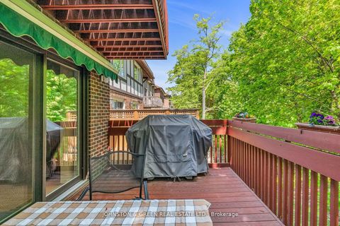 Photo 15 at 1 Woodvale Crescent, East York, Toronto