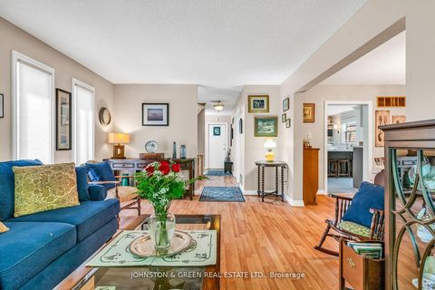 Photo 19 at 1 Woodvale Crescent, East York, Toronto