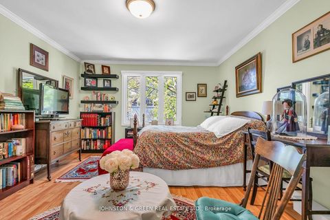 Photo 28 at 1 Woodvale Crescent, East York, Toronto