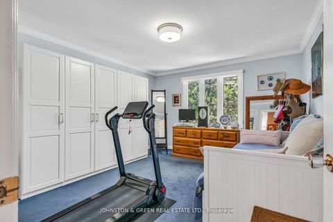 Photo 29 at 1 Woodvale Crescent, East York, Toronto