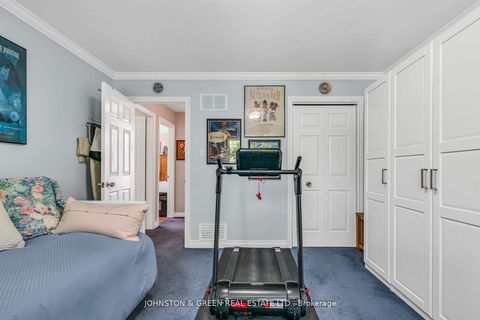 Photo 30 at 1 Woodvale Crescent, East York, Toronto