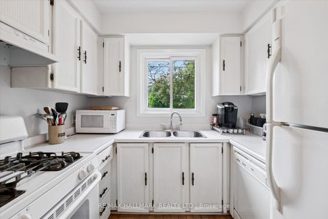 Photo 16 at 9 Mason Road, Scarborough Village, Toronto