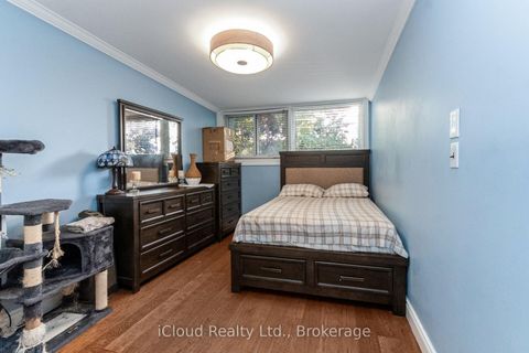 Photo 15 at 10 - 40 Rabbit Lane, West Deane, Toronto