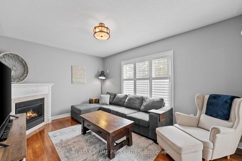 Photo 11 at 648 Society Crescent, Summerhill Estates, Newmarket