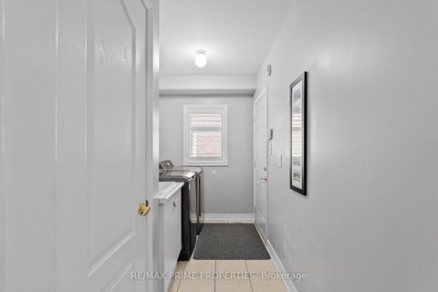 Photo 23 at 648 Society Crescent, Summerhill Estates, Newmarket