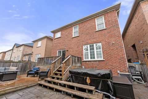 Photo 27 at 648 Society Crescent, Summerhill Estates, Newmarket